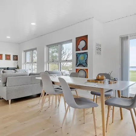 Casa vacanze Stunning In With Kitchen Holbæk