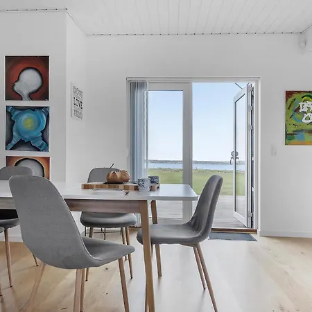 Hébergement de vacances Stunning In With Kitchen Holbæk