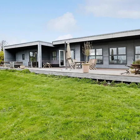 Ferienhaus Stunning In With Kitchen Holbæk