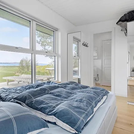 Hébergement de vacances Stunning In With Kitchen Holbæk