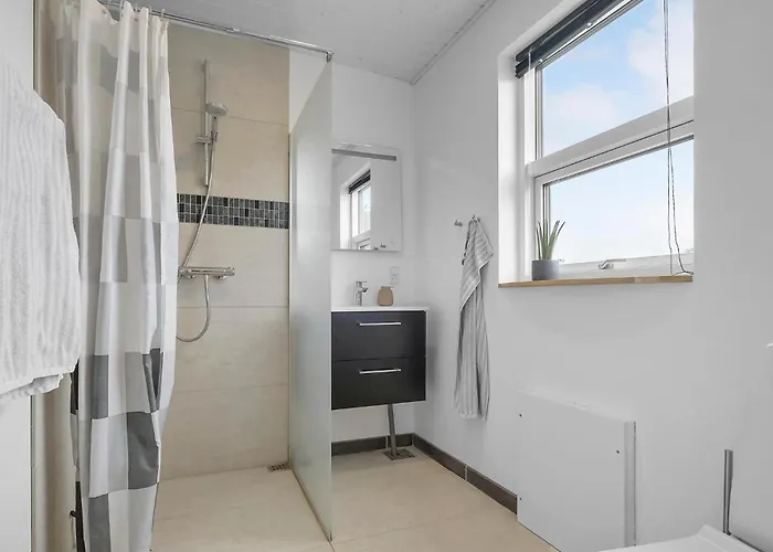 Hébergement de vacances Stunning In With Kitchen